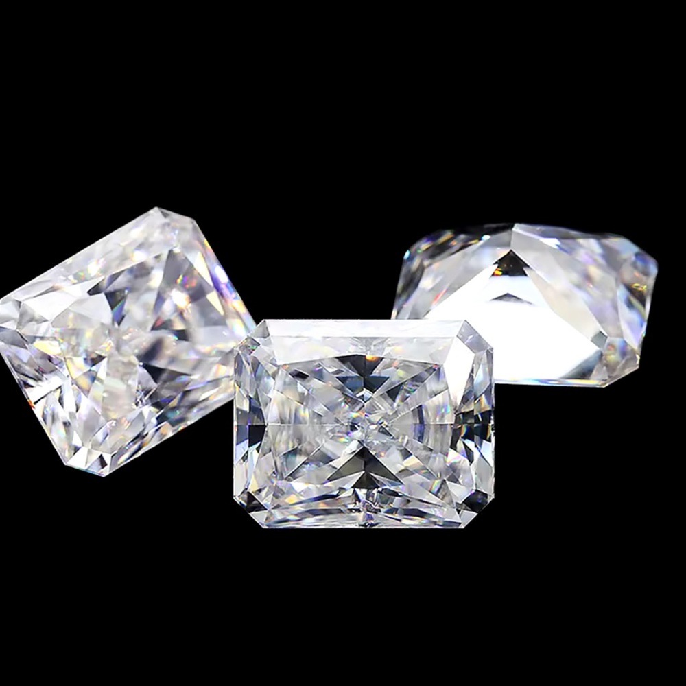 Radiant or emerald cut loose diamond stone - Picture 3 of 3